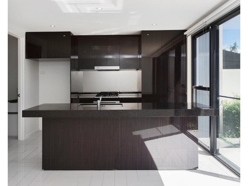 9 THEATRE DRIVE, Benowa QLD 4217