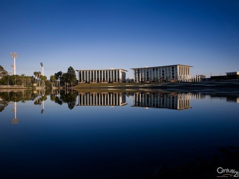 207E 1 Marina Drive, Benowa QLD 4217