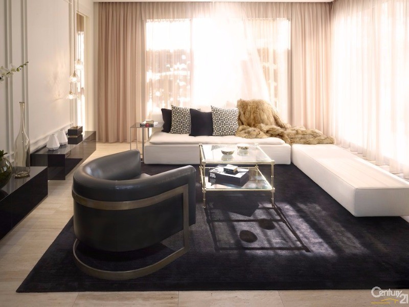 207E 1 Marina Drive, Benowa QLD 4217