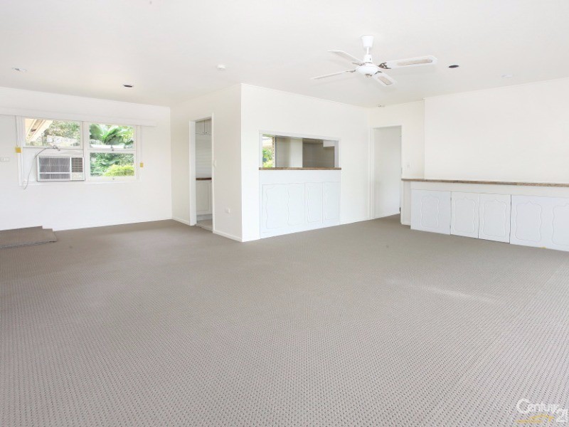 652 Nerang Broadbeach Road, Carrara QLD 4211