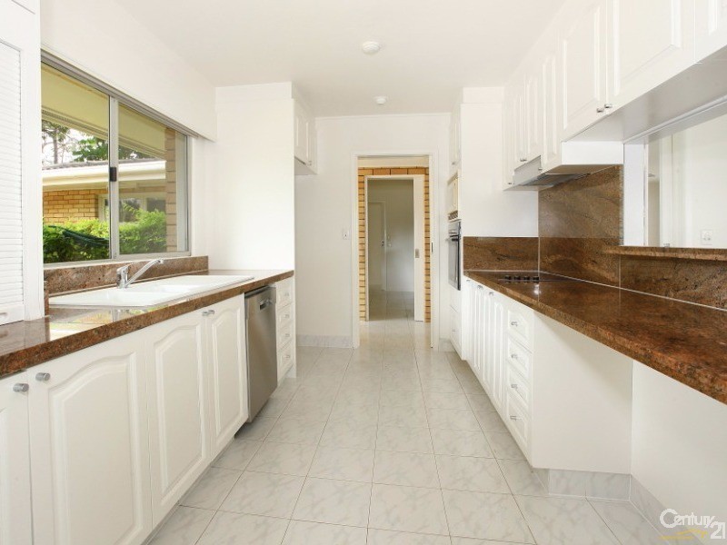 652 Nerang Broadbeach Road, Carrara QLD 4211