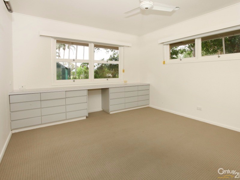 652 Nerang Broadbeach Road, Carrara QLD 4211