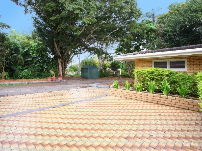 652 Nerang Broadbeach Road, Carrara QLD 4211