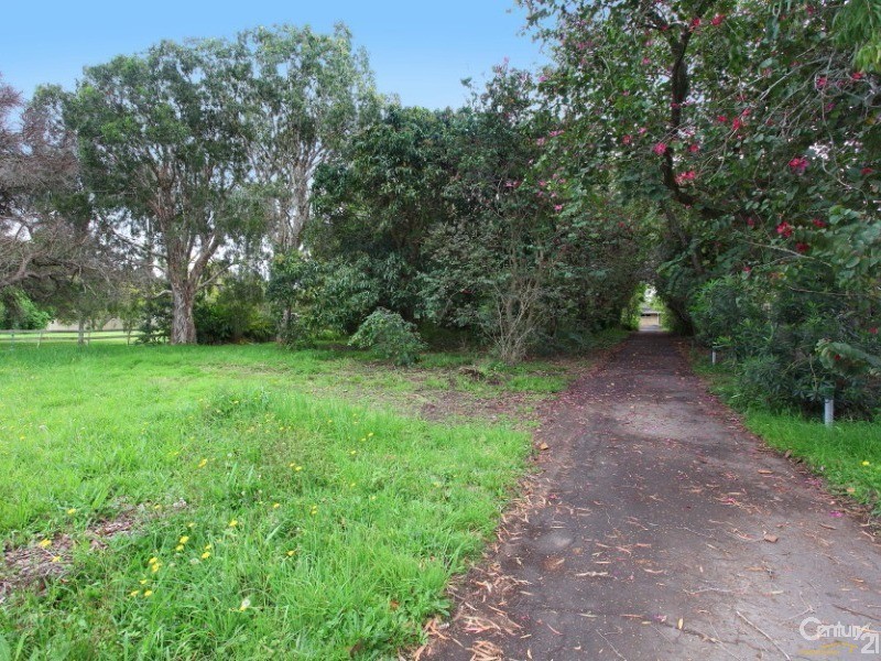 652 Nerang Broadbeach Road, Carrara QLD 4211