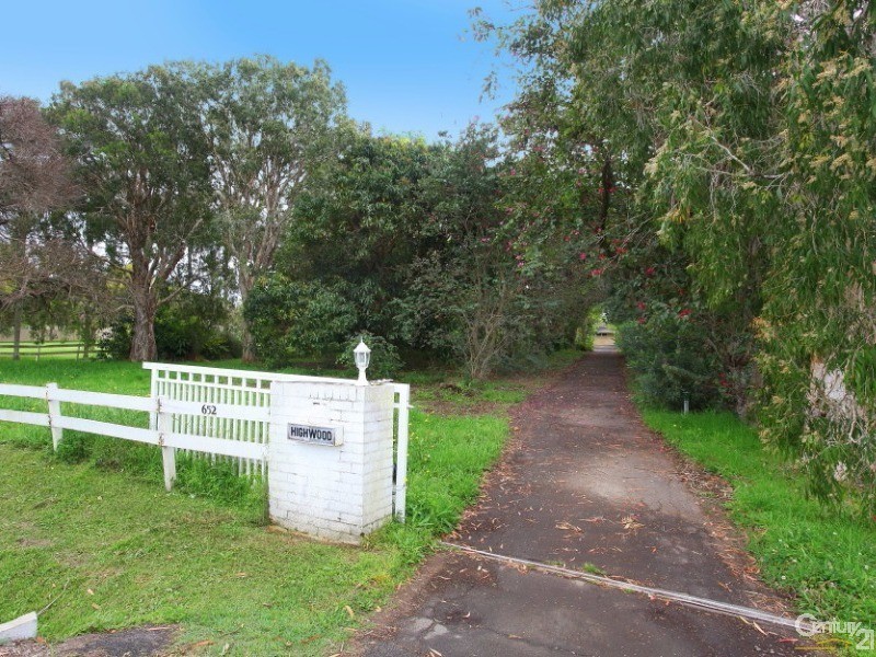 652 Nerang Broadbeach Road, Carrara QLD 4211