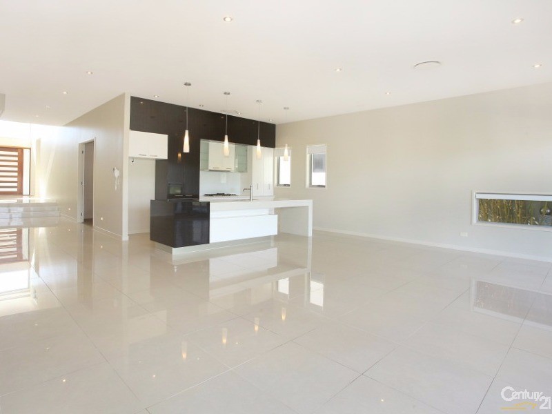 2015 The Boulevarde, Benowa QLD 4217