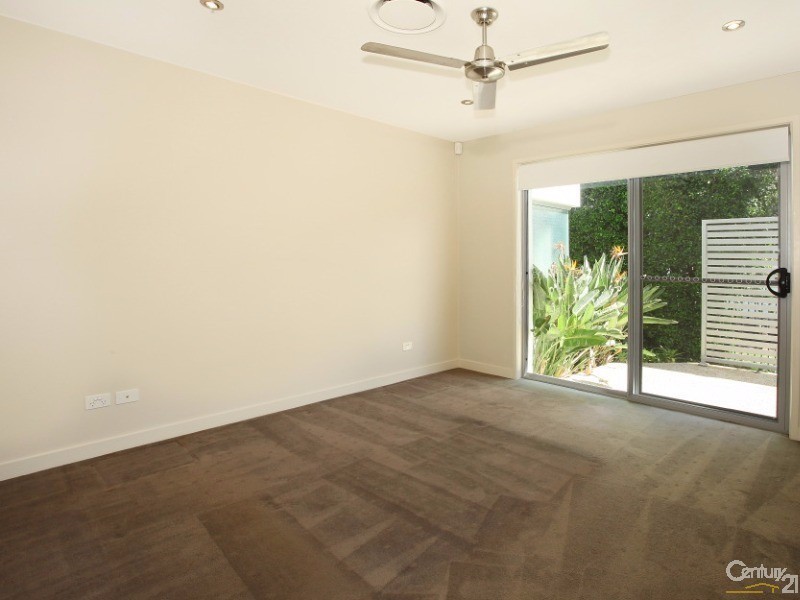 2015 The Boulevarde, Benowa QLD 4217