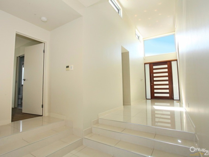 2015 The Boulevarde, Benowa QLD 4217