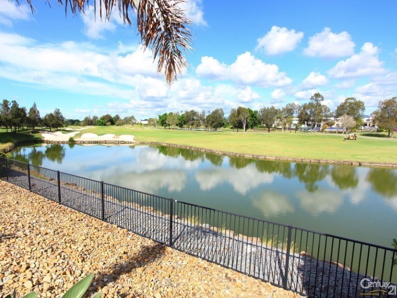 2015 The Boulevarde, Benowa QLD 4217