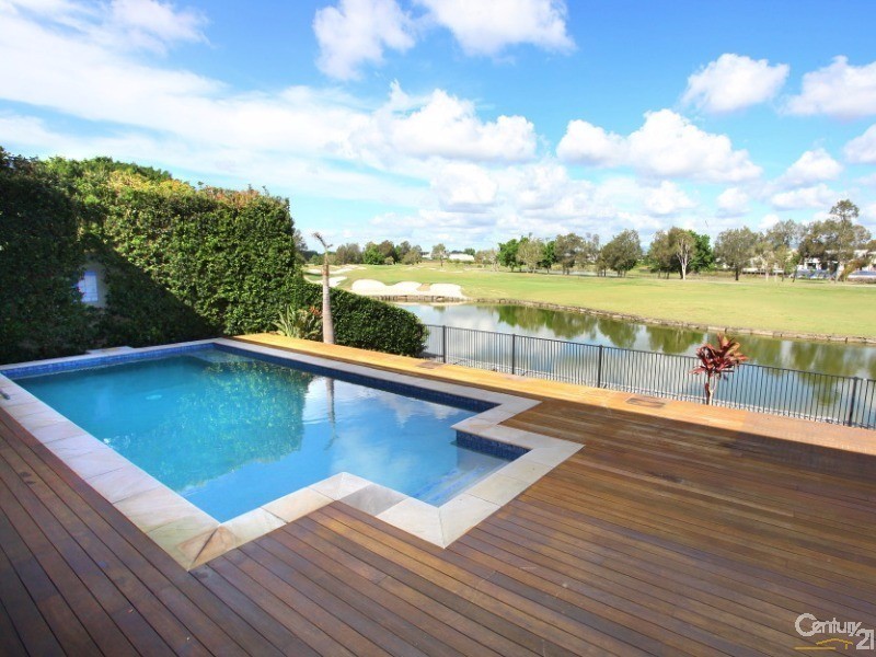 2015 The Boulevarde, Benowa QLD 4217
