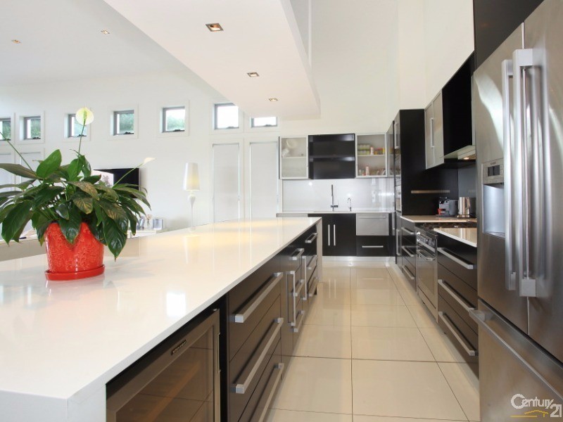 2008 The Boulevarde, Benowa QLD 4217