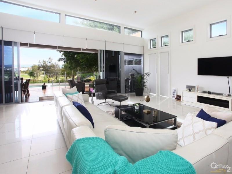 2008 The Boulevarde, Benowa QLD 4217