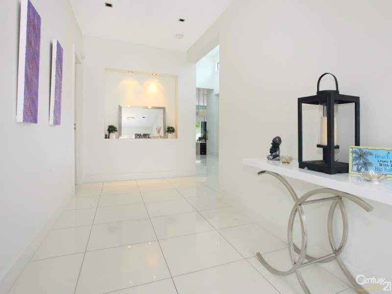 2008 The Boulevarde, Benowa QLD 4217