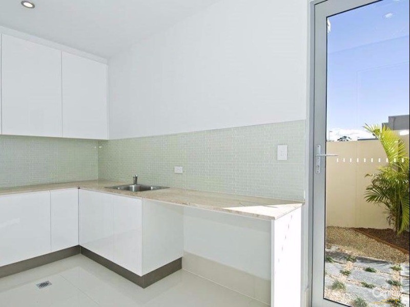 8006A Vista Drive, Benowa QLD 4217