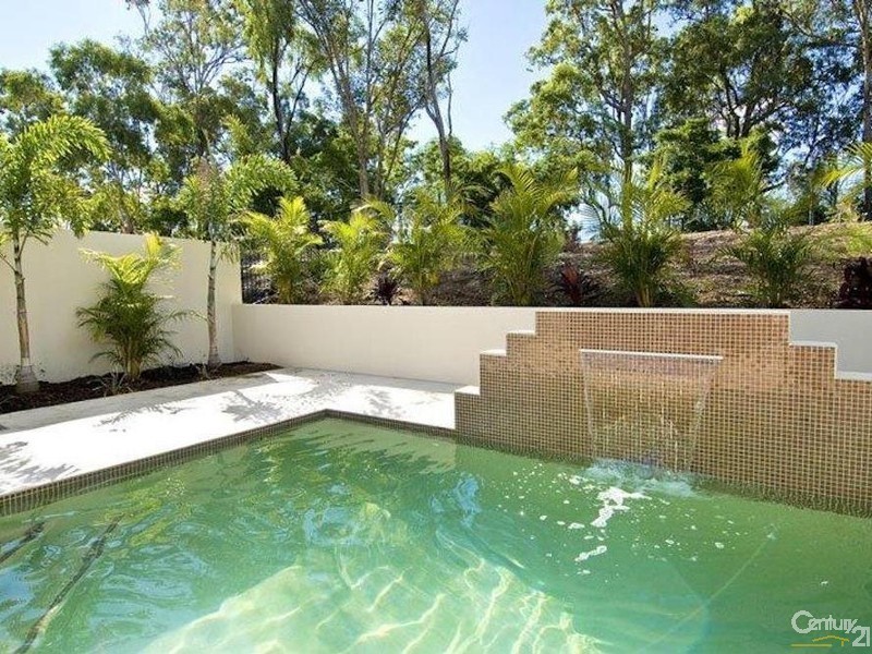 8006A Vista Drive, Benowa QLD 4217