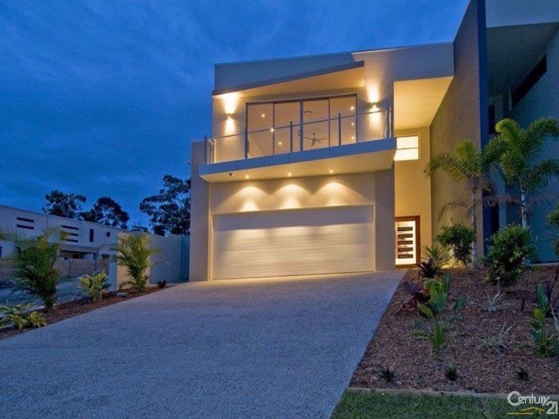 8006A Vista Drive, Benowa QLD 4217