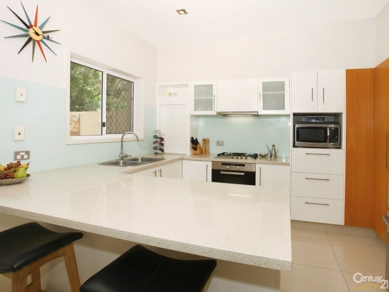 5018A Riverwood Grove, Benowa QLD 4217