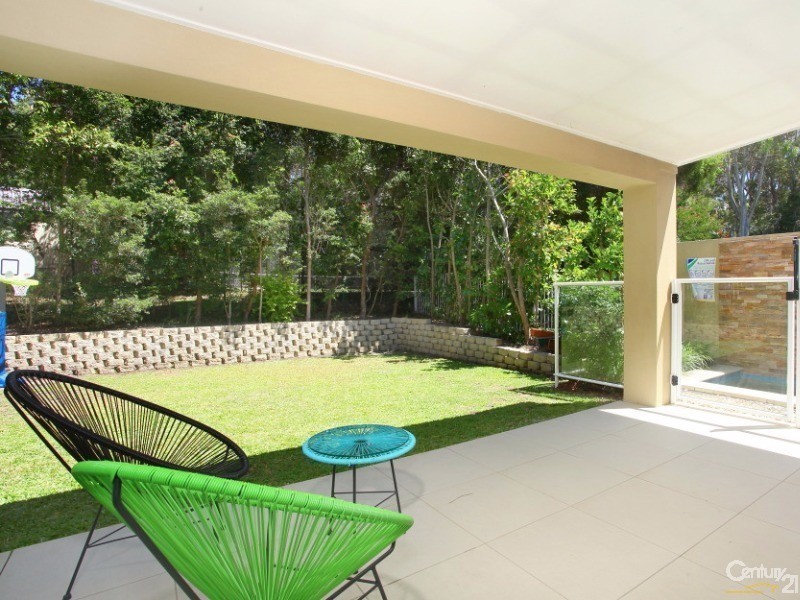5018A Riverwood Grove, Benowa QLD 4217