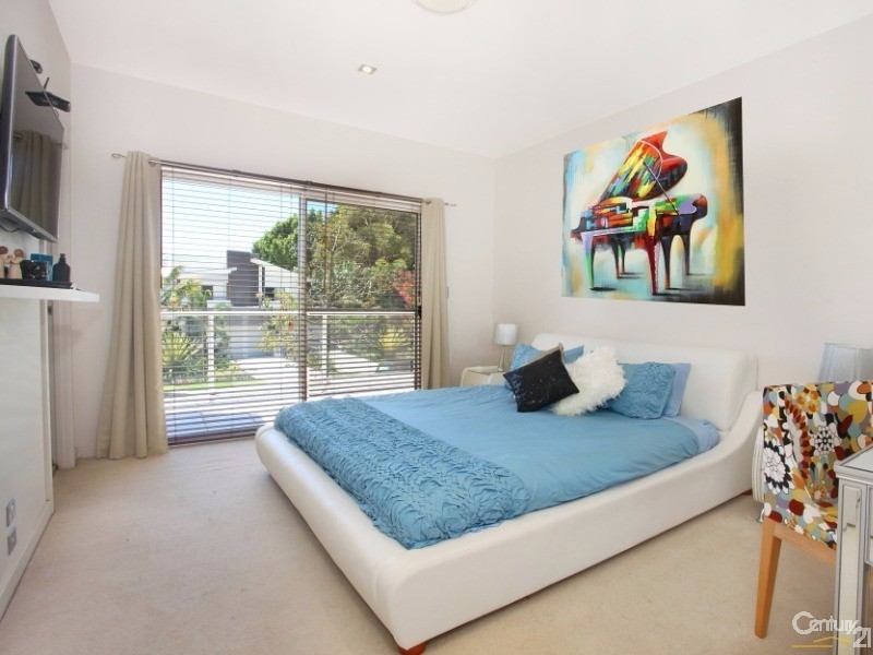 5018A Riverwood Grove, Benowa QLD 4217