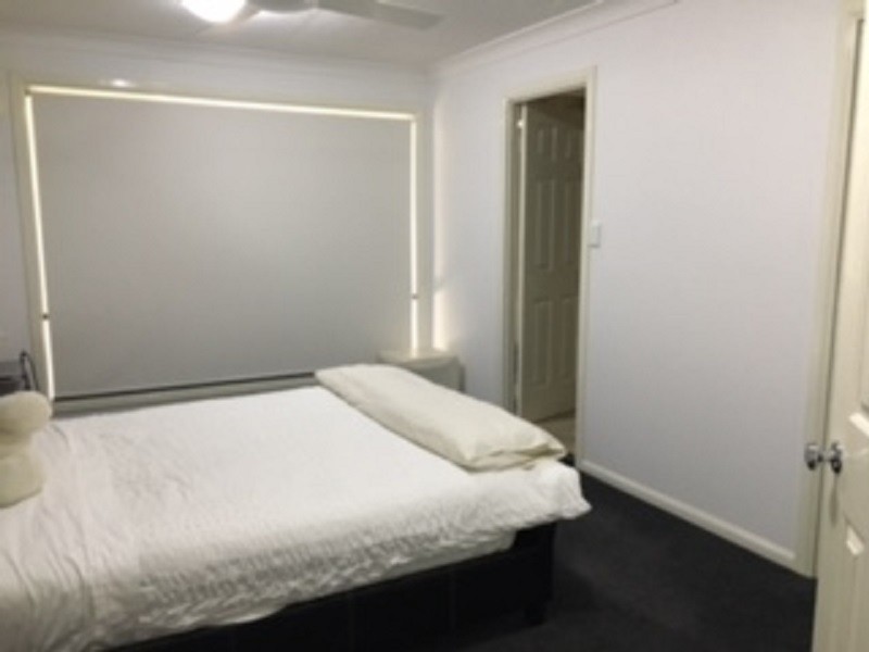 1 143 COTLEW STREET, Ashmore QLD 4214
