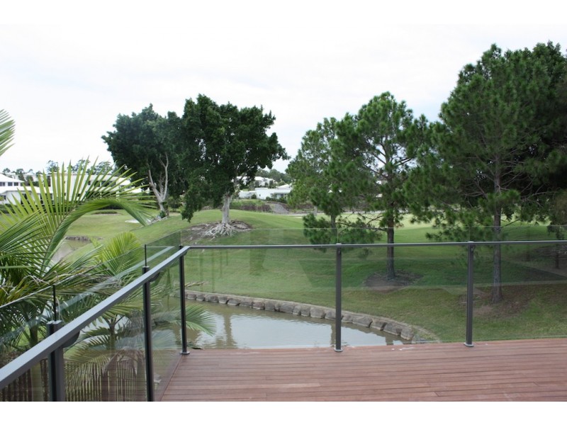 3003 The Boulevarde, Benowa QLD 4217