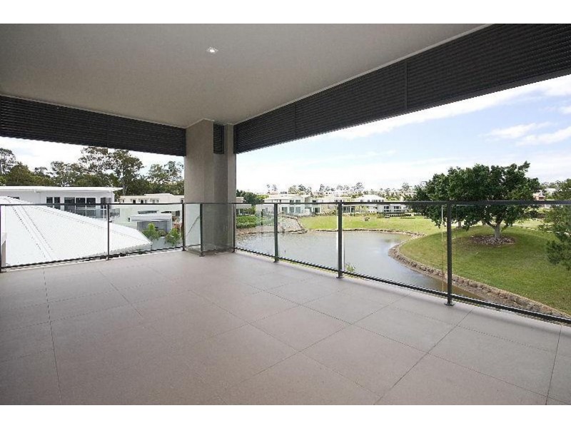 3003 The Boulevarde, Benowa QLD 4217