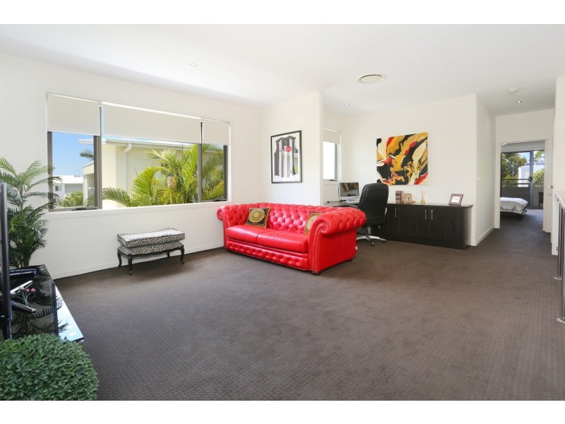 2/4023 Quayside, Benowa QLD 4217