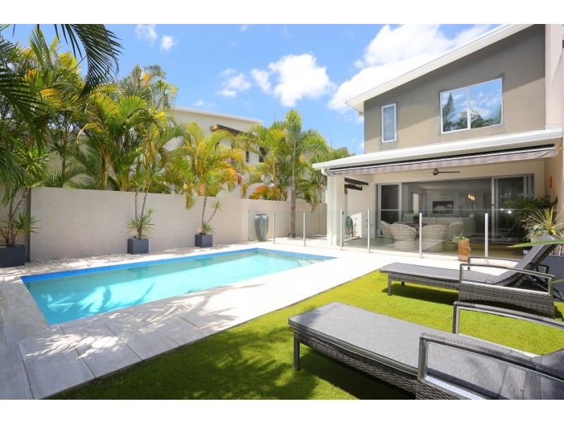 2/4023 Quayside, Benowa QLD 4217