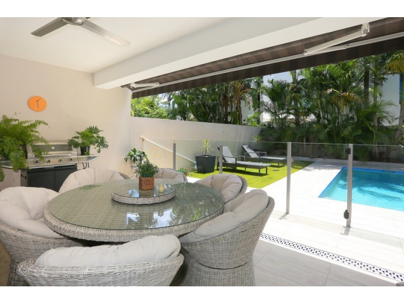 2/4023 Quayside, Benowa QLD 4217