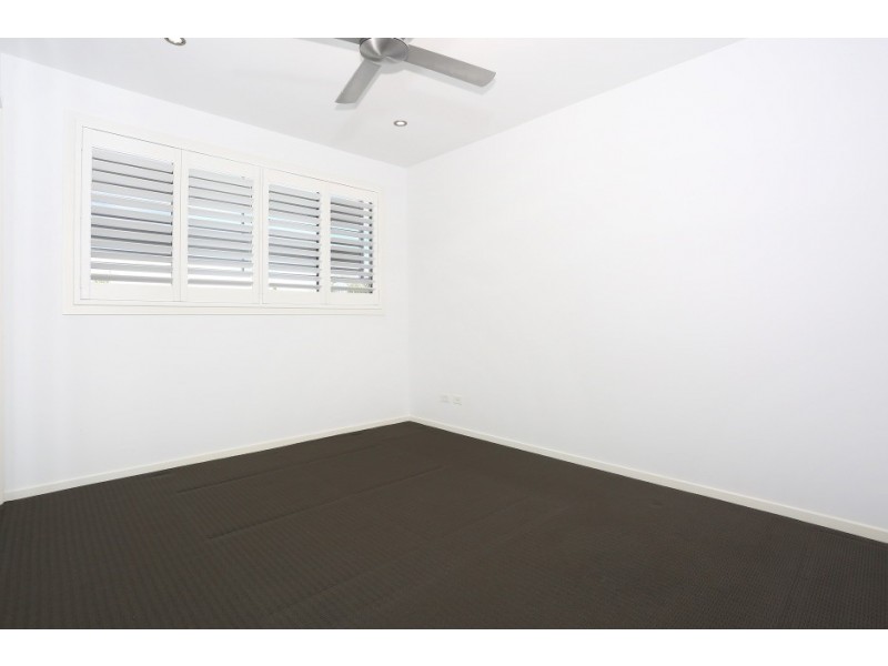 9003 Northview Parade, Benowa QLD 4217