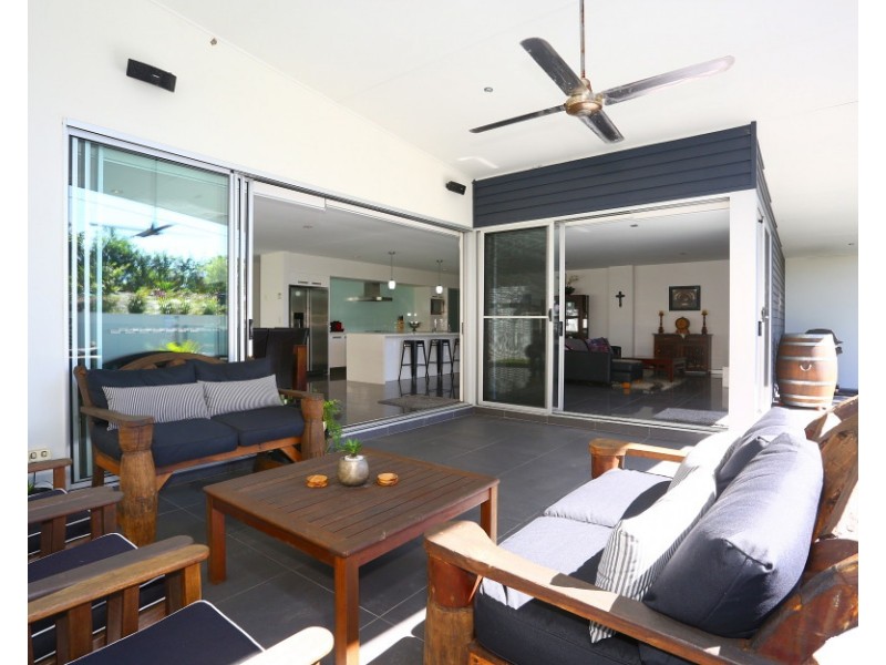 7020 Circa Vista, Benowa QLD 4217