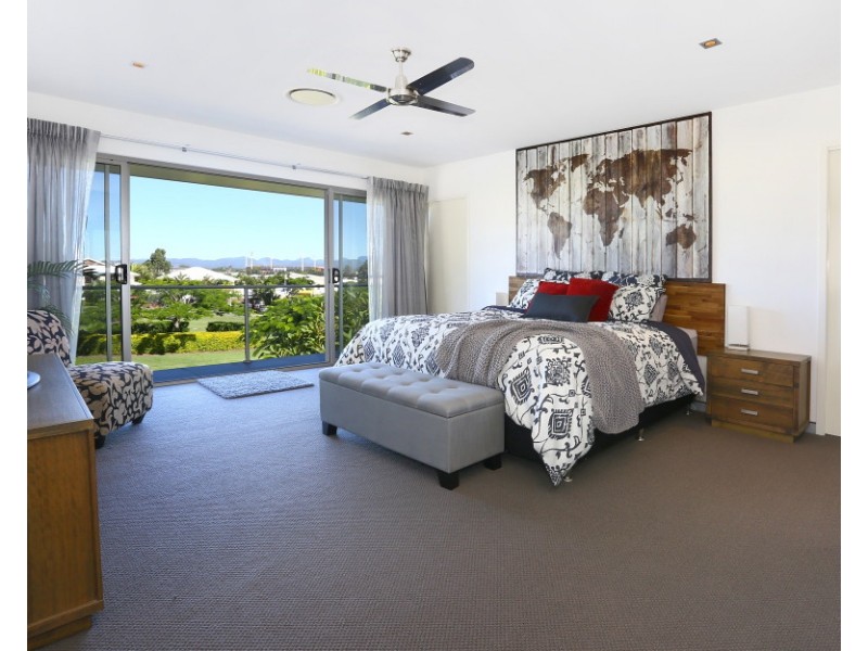7020 Circa Vista, Benowa QLD 4217