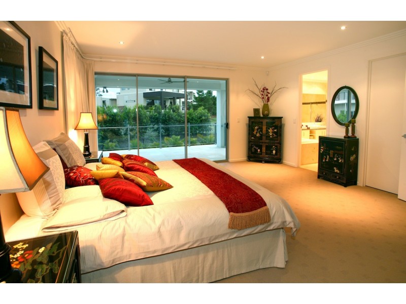 5021A Riverwood Grove, Benowa QLD 4217