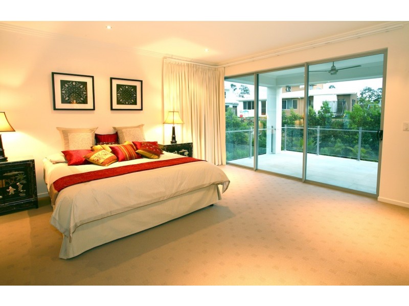 5021A Riverwood Grove, Benowa QLD 4217