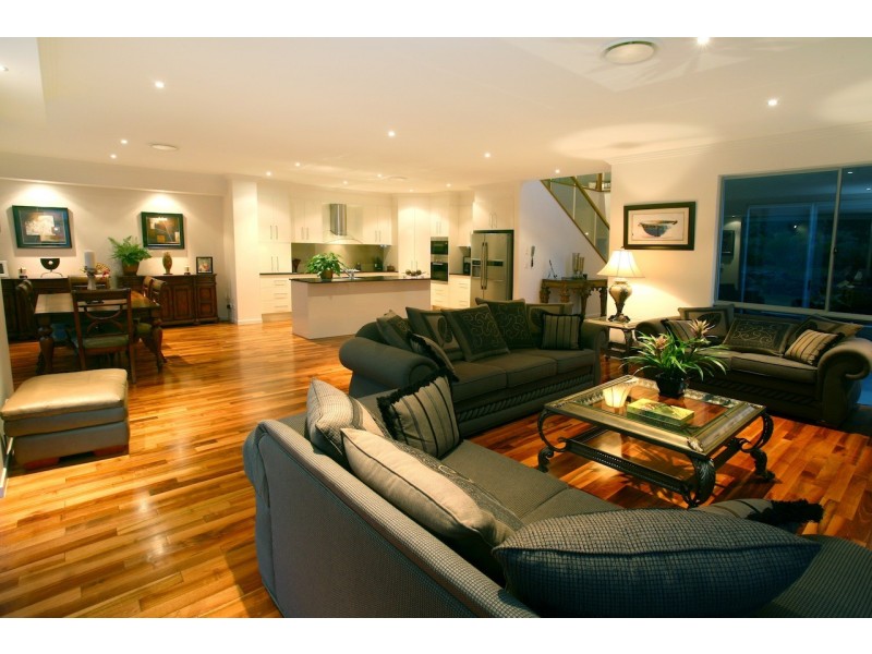 5021A Riverwood Grove, Benowa QLD 4217