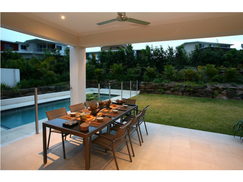 5021A Riverwood Grove, Benowa QLD 4217