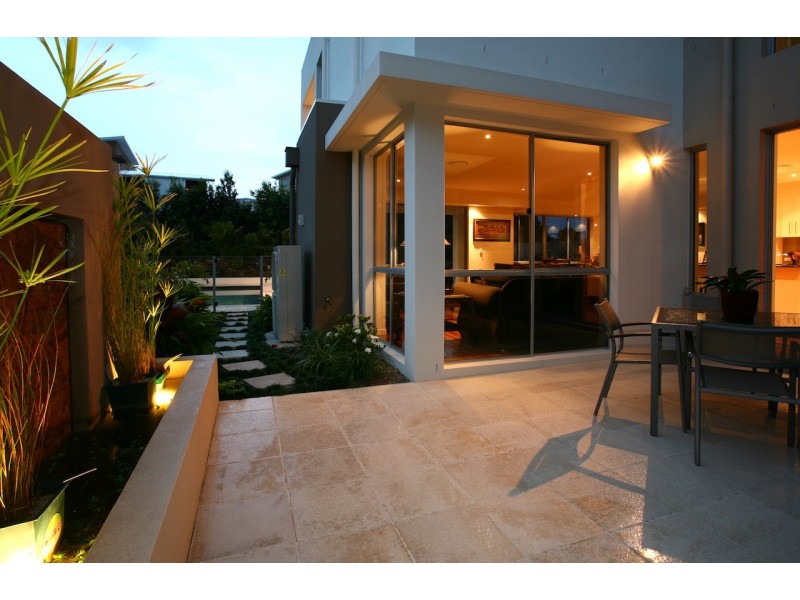 5021A Riverwood Grove, Benowa QLD 4217