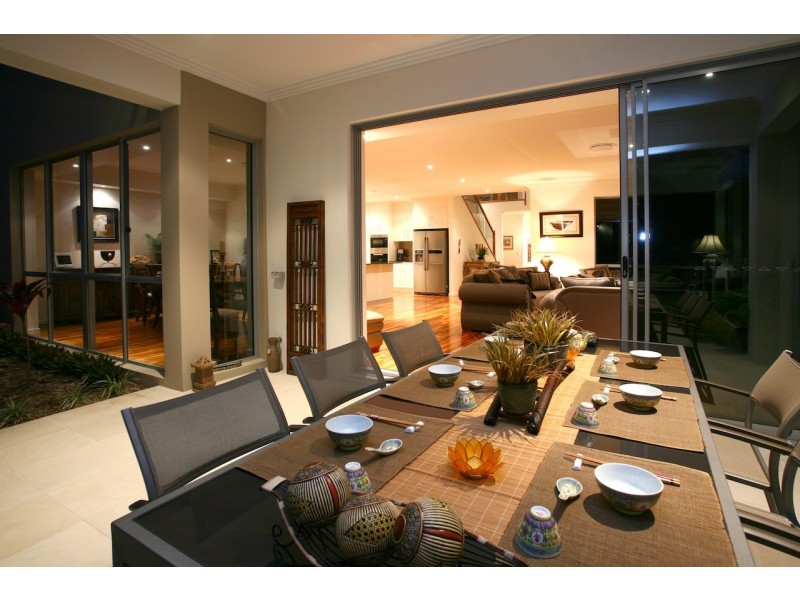 5021A Riverwood Grove, Benowa QLD 4217