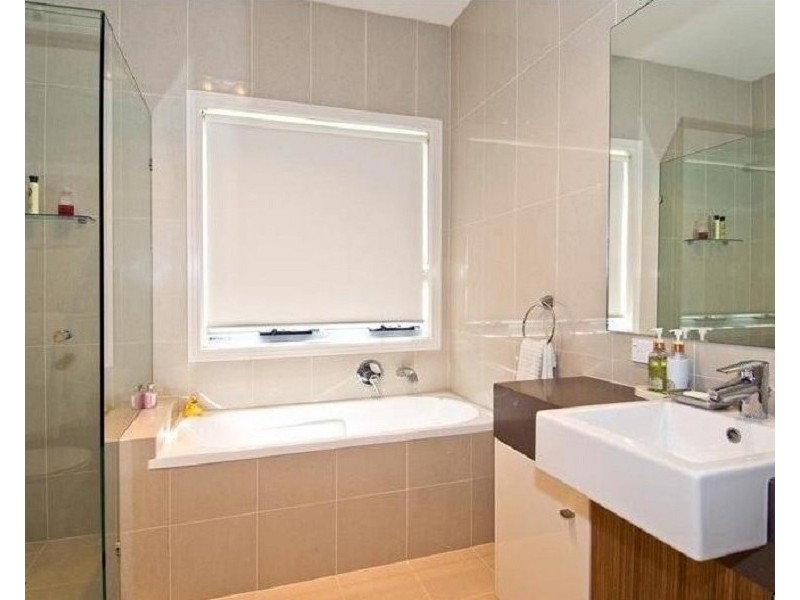 6016 VISTA DRIVE, Benowa QLD 4217
