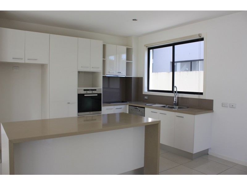 7022B CIRCA VISTA DRIVE, Benowa QLD 4217