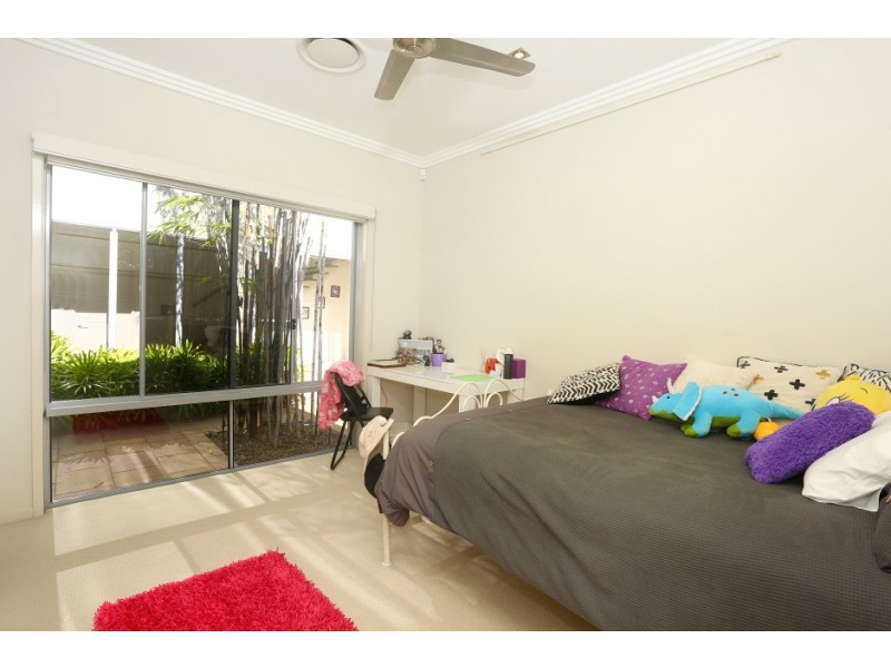 1024 Lakeview Terrace, Benowa QLD 4217