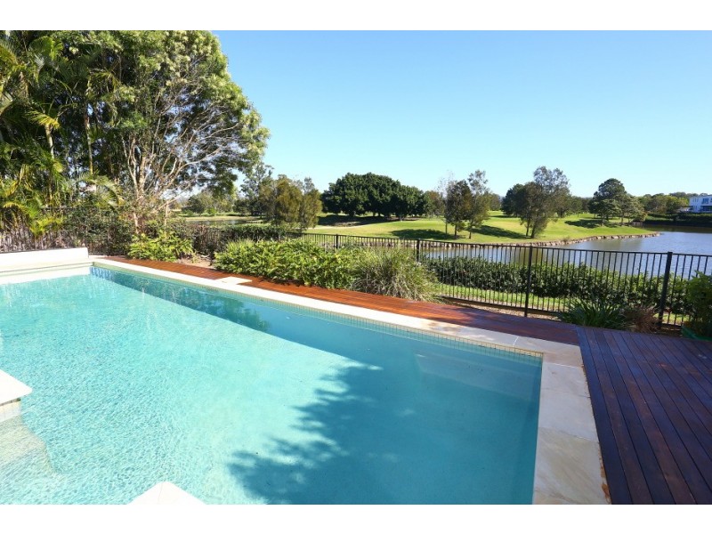 1024 Lakeview Terrace, Benowa QLD 4217