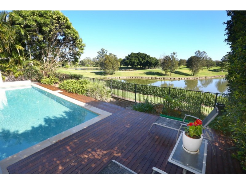 1024 Lakeview Terrace, Benowa QLD 4217