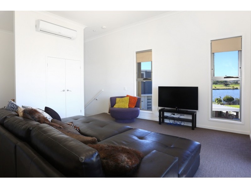 81/5033 Emerald Island Drive, Carrara QLD 4211