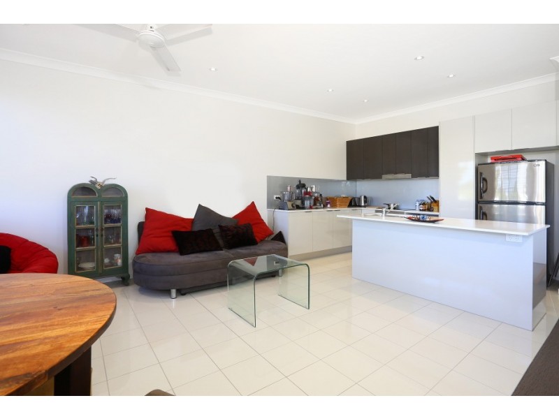 81/5033 Emerald Island Drive, Carrara QLD 4211
