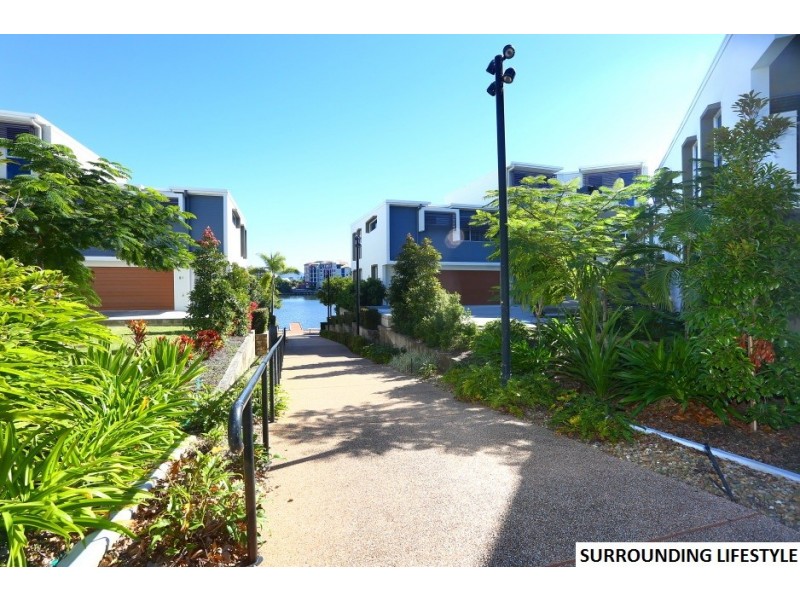 81/5033 Emerald Island Drive, Carrara QLD 4211