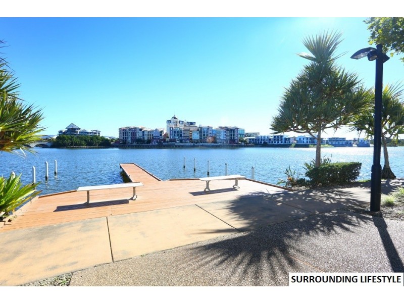 81/5033 Emerald Island Drive, Carrara QLD 4211