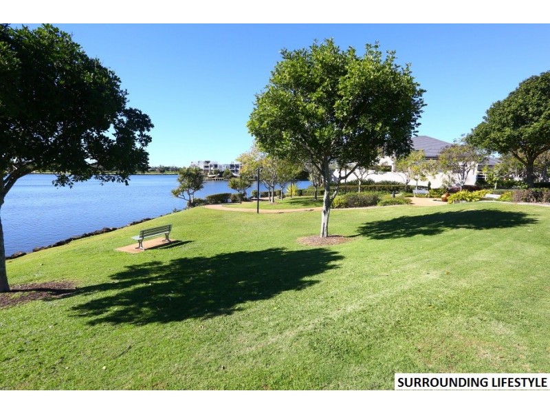 81/5033 Emerald Island Drive, Carrara QLD 4211