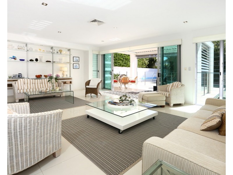 4025A The Boulevarde, Benowa QLD 4217
