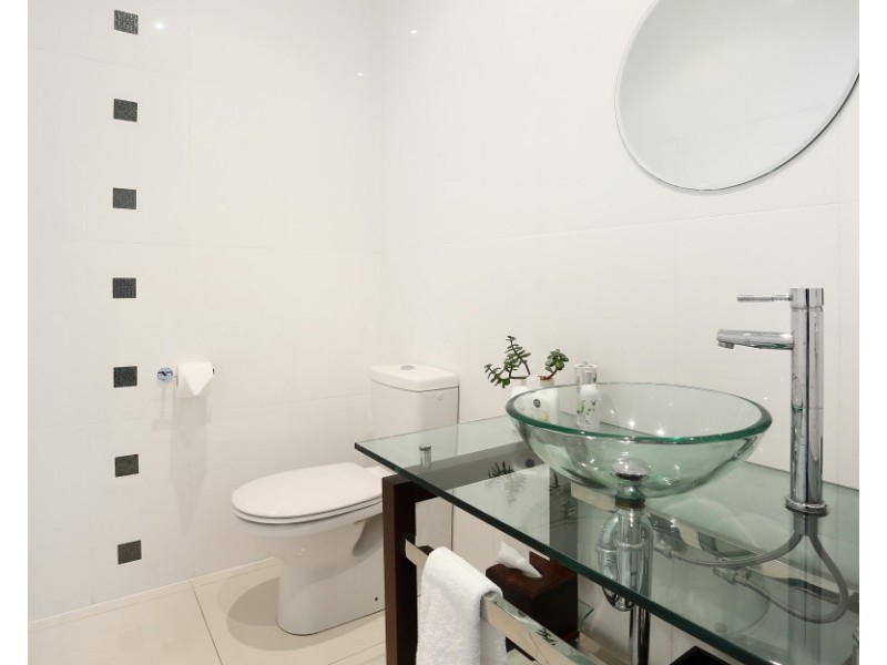 4025A The Boulevarde, Benowa QLD 4217
